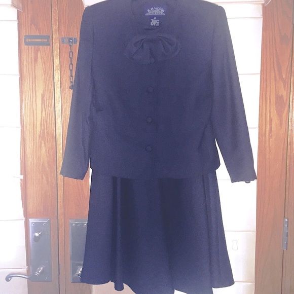 Vintage Dapper Day 2 Piece Dress Suit Petite Retro 40’s Look Black Size 6 EUC - Picture 5 of 11